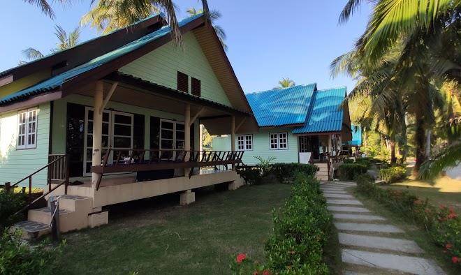 Khlong hin beach resort