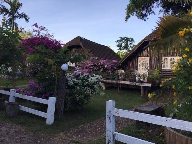 Ban rim khong resort