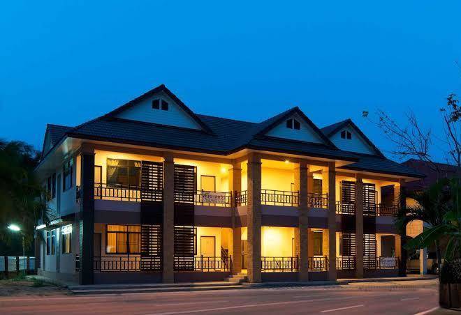 Suporn lakeview resort