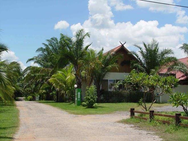 Resort kumphawapi
