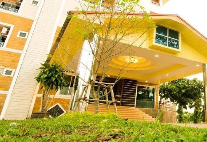 Ud resort hotel