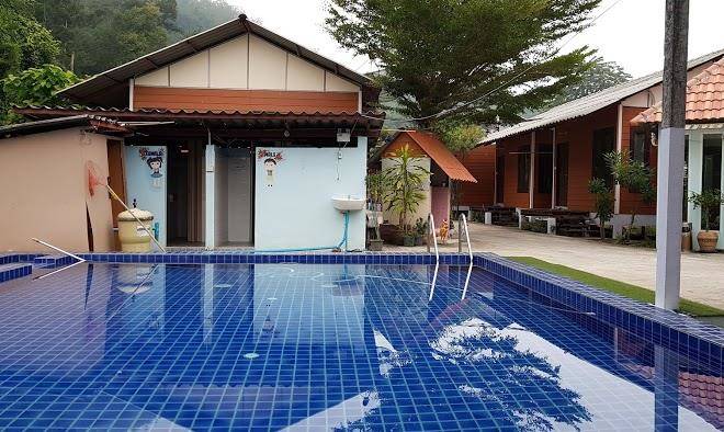 River rock palm resort&spa