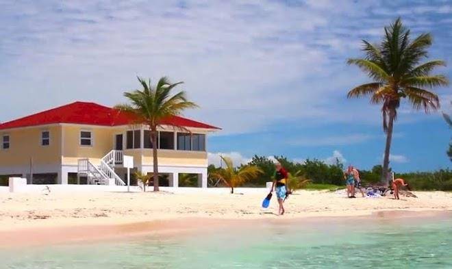 Paradise Cove Beach Resort The Red Bar Image