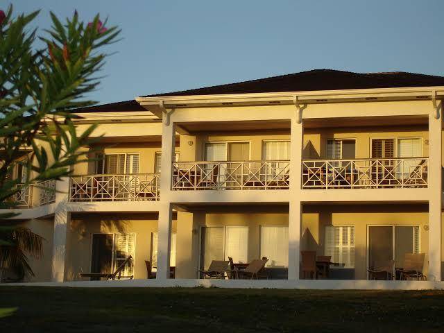 Coral Sands Hotel Image