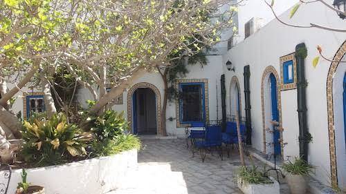Hotel bou fares