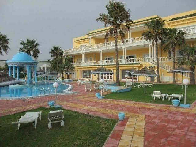 El hana palace caruso hotels 4