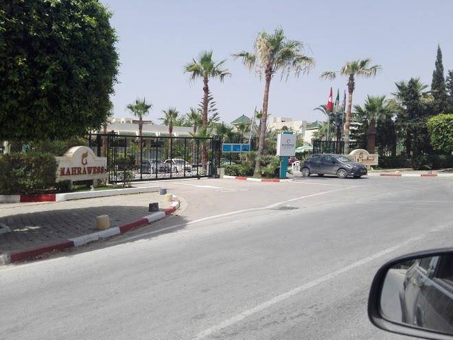 Nahrawess hotel