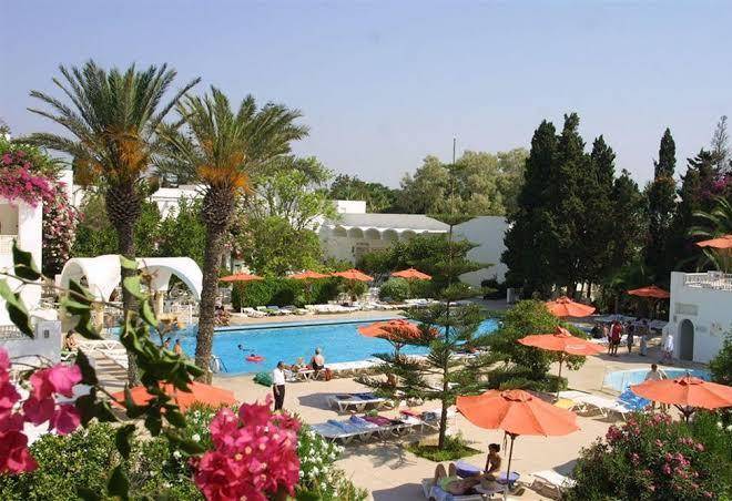 The orangers beach resort and bungalows