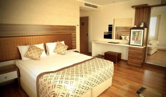 Edi's premier otel