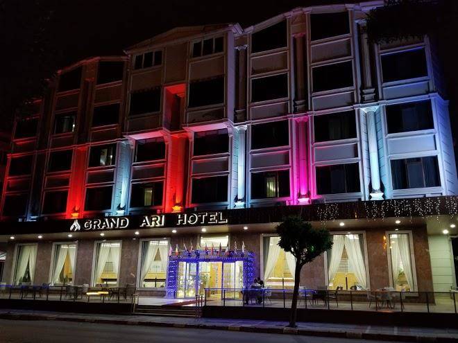 Grand ari hotel