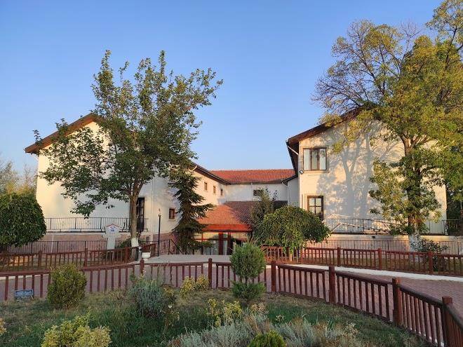 Club bizim cati otel & restaurant