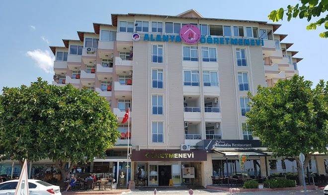 Alanya ogretmenevi ve aksam sanat okulu