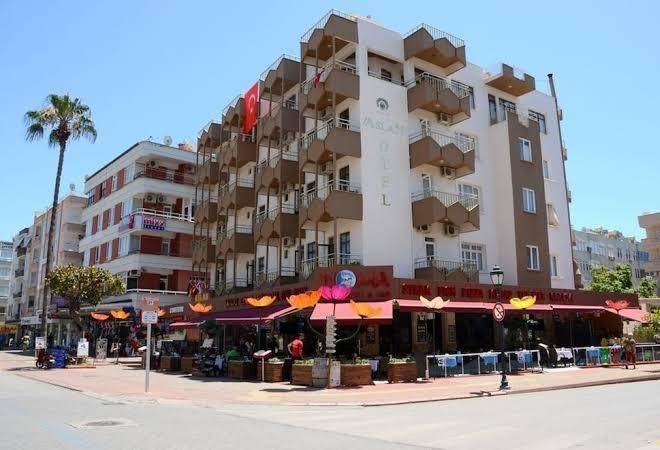 Aslan hotel