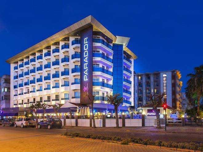 Parador beach hotel