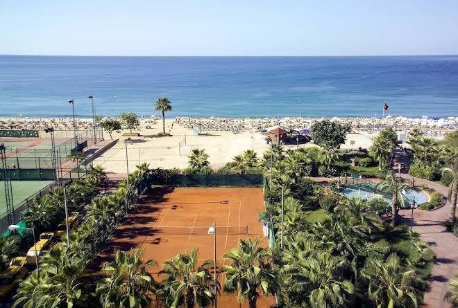 Riviera hotel & spa