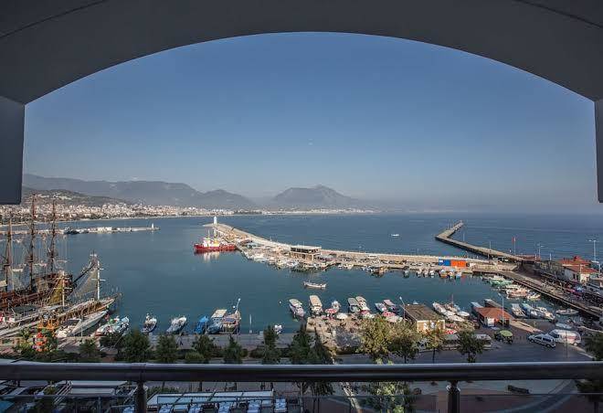 Quattro city seaport hotel
