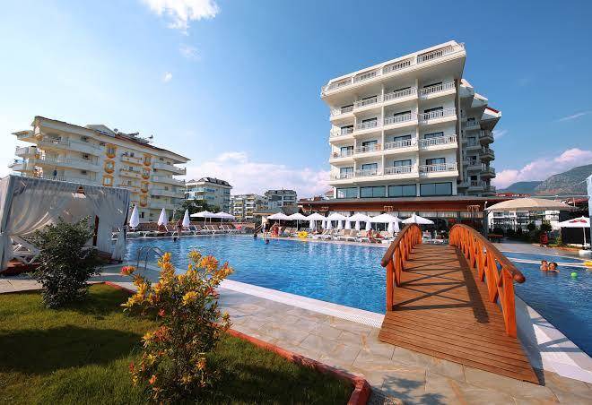 Sey Beach Hotel & Spa Image