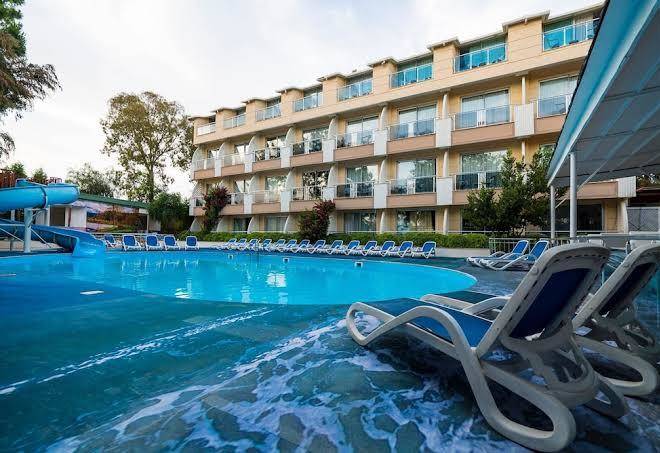 Aperion beach hotel