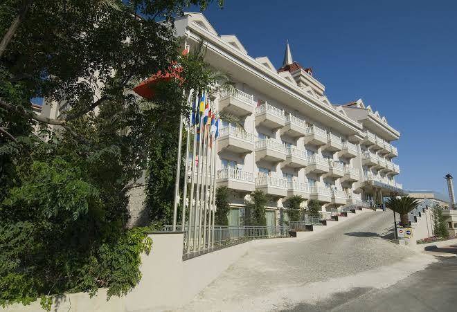 Aydinbey famous resort