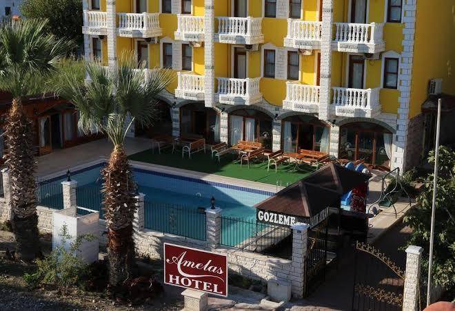 Amelas gold hotel