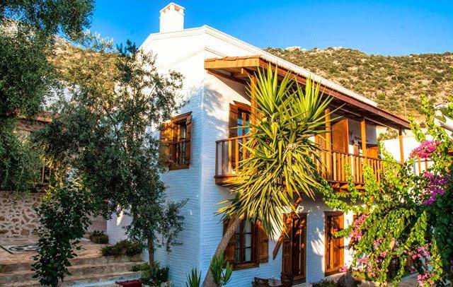 Courtyard kalkan
