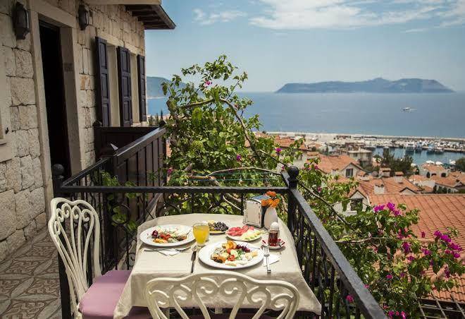 Hotel luna kas