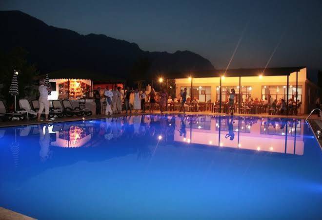 Ares hotels