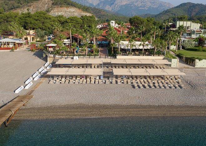 Club akman beach