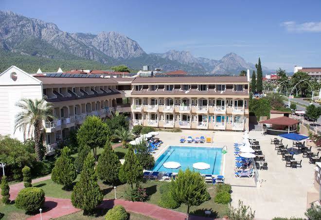 Ares dream hotel