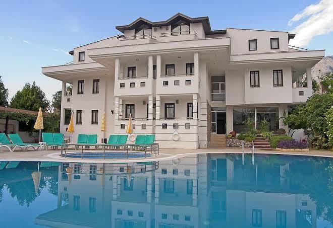 Monk boutique hotel