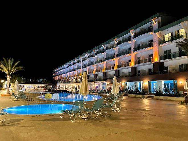 Arma leo hotels