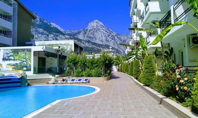 Club hotel belpinar