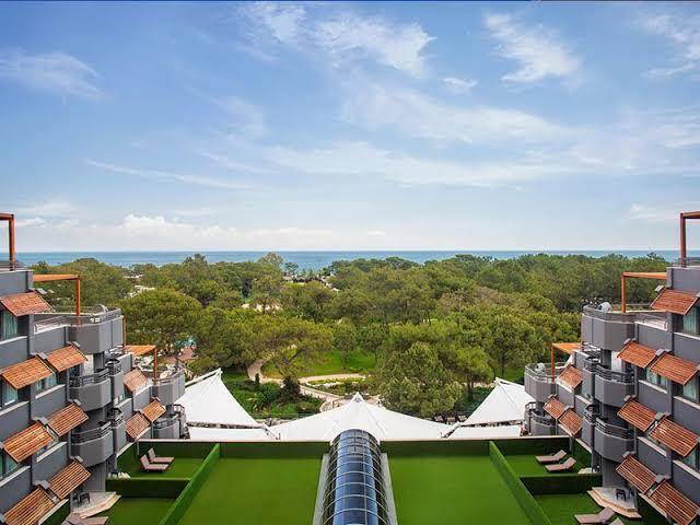 Balmy Foresta Hotel