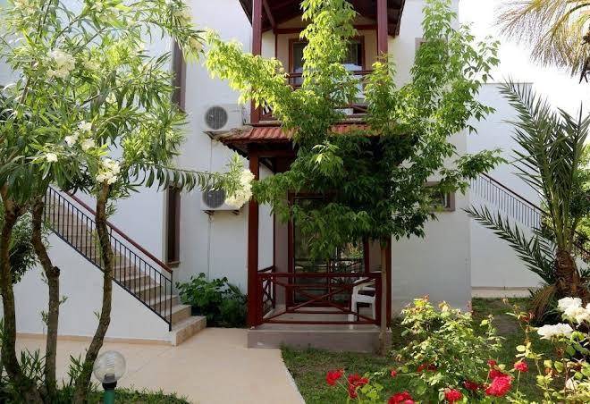 Arkadas otel