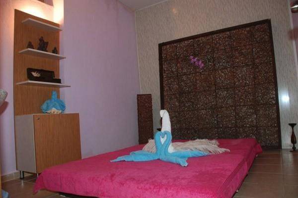 Dynasty & Linda Spa Wellness Image