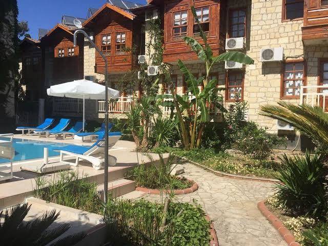Lale park hotel