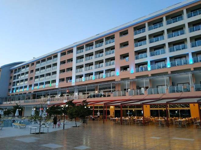 Ayra beach hotel