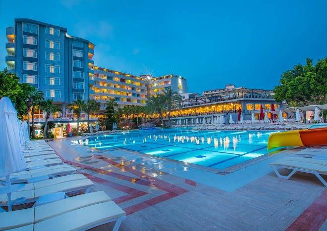 Meridia beach hotel