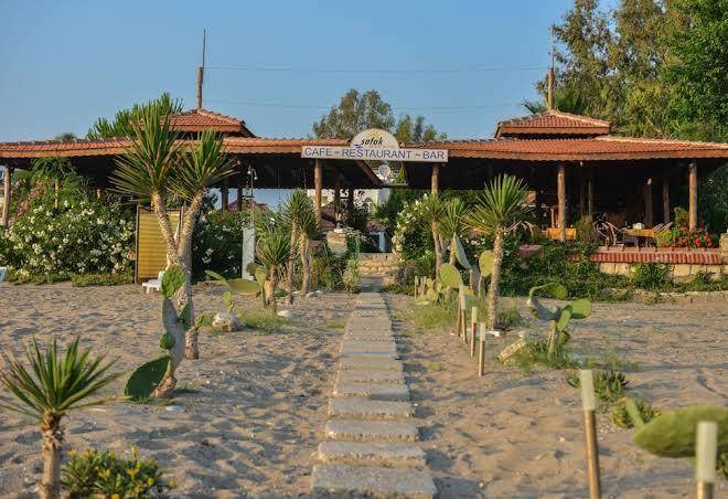 As queen beach hotel