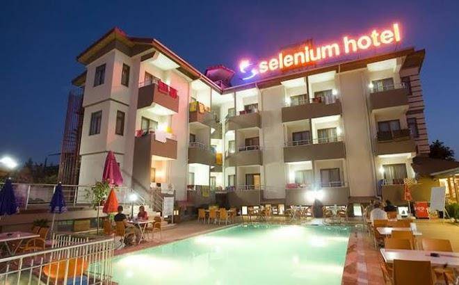Selenium hotel