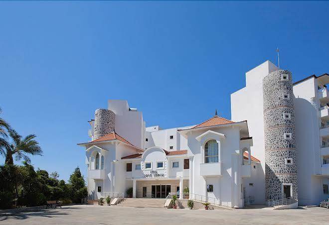 Serenis hotel
