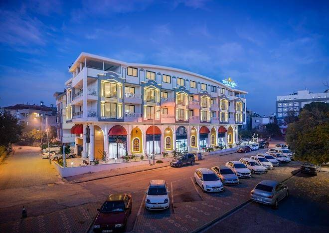 The sansa hotel & spa
