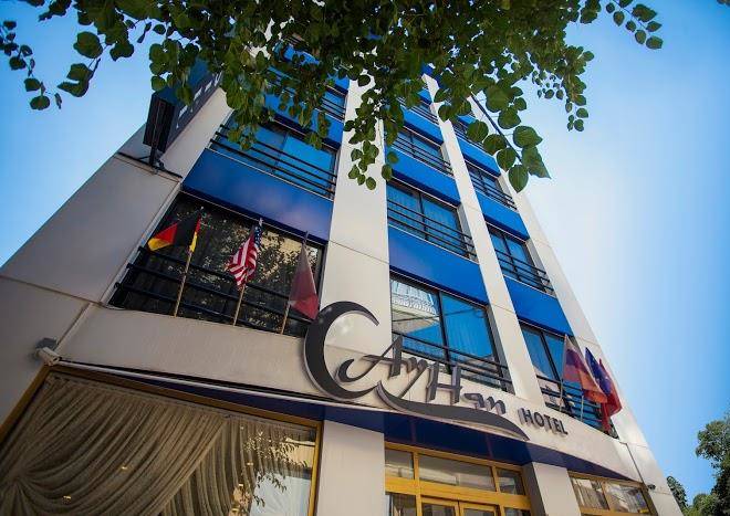 Ayhan hotel