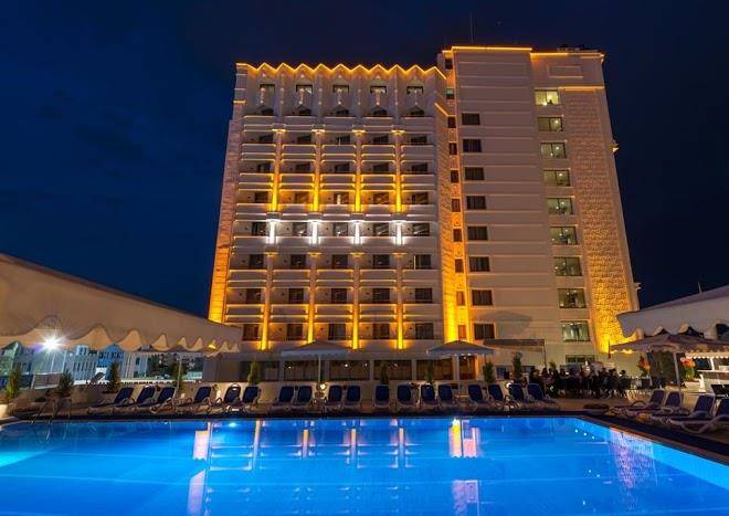 Best Western Plus Khan Hotel Image