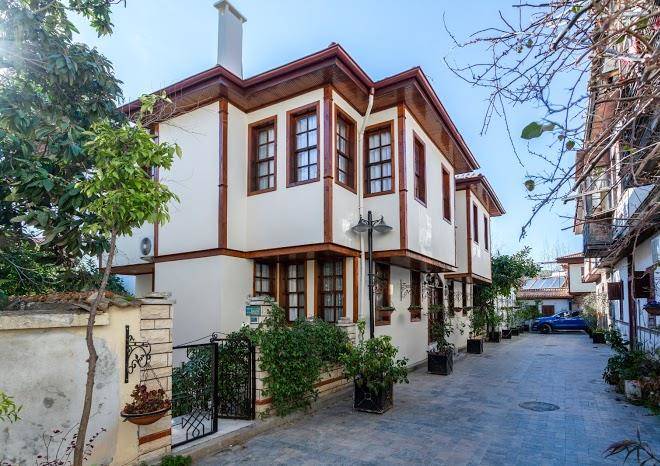 Defne suites oldtown