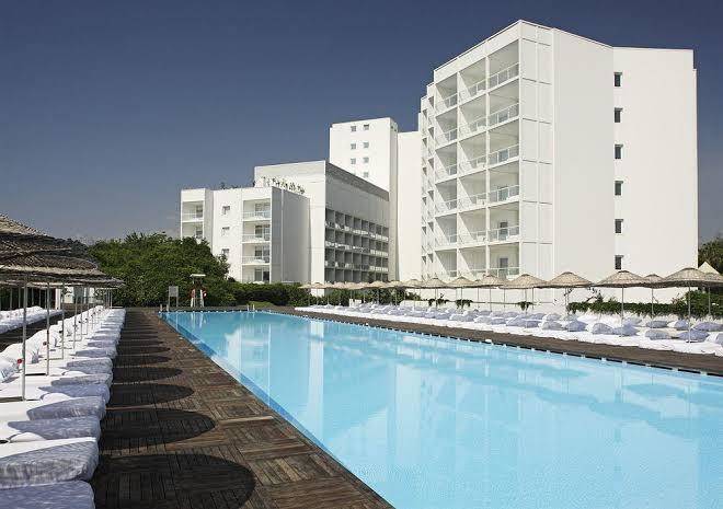Hotel su
