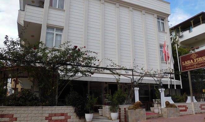 Lara first otel