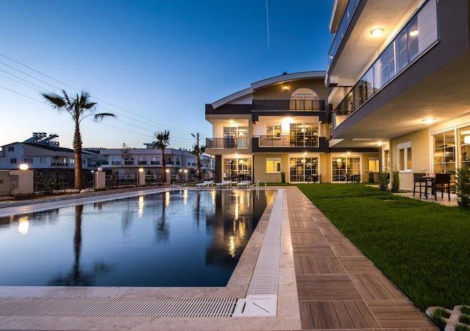 Lara beach homes