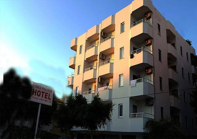 Mega palace hotel