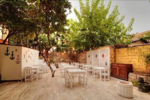 Monkey boutique hotel